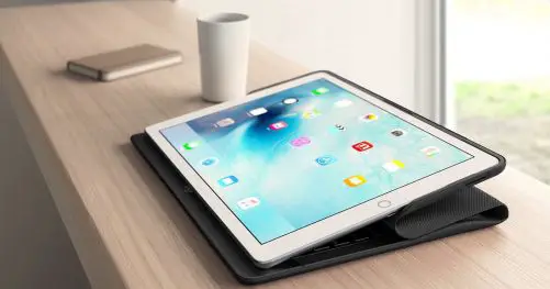 Accessoire Logitech CREATE pour iPad
