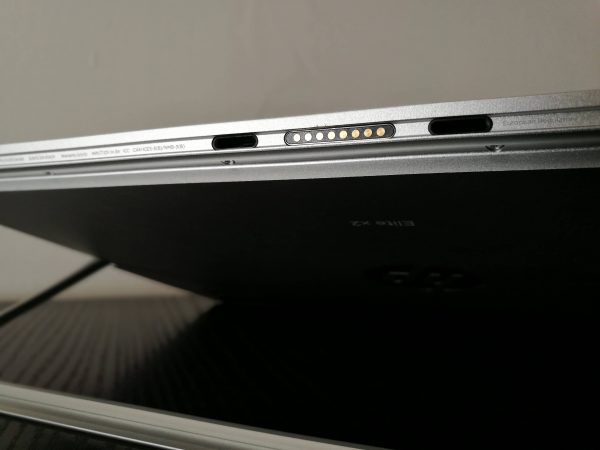 accroche magnétique du clavier sur le HP Elite x2