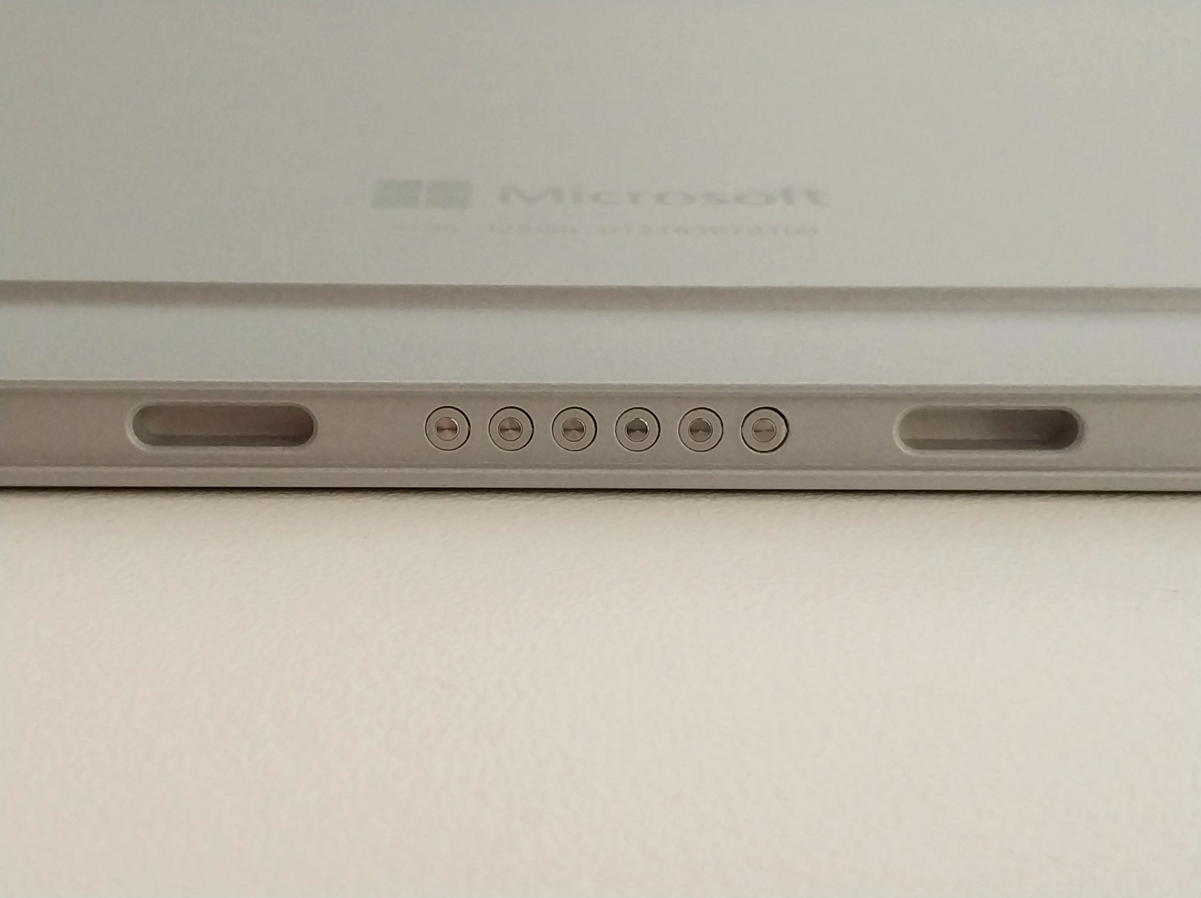 Fixation clavier Surface Pro